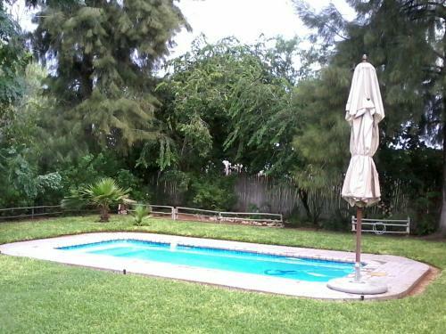 Hostal Kalahari Camelthorn Camping And B&B