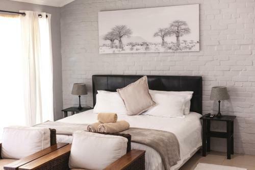 Hostal Julinas Guesthouse