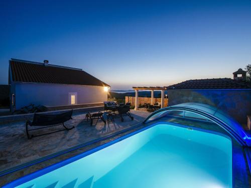 Beautiful Holiday Home In Debeljak With Swimming Pool