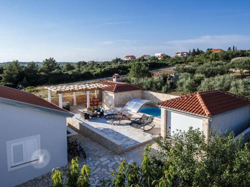 Beautiful Holiday Home In Debeljak With Swimming Pool