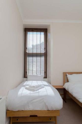 Apartamento 2 Bedroom Flat Sleeps 4 By The Shore