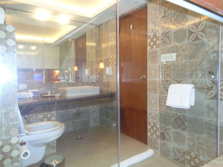 Hotel Rs Sarovar Portico