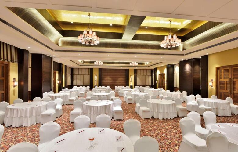 Hotel Radisson Blu Resort & Spa Karjat