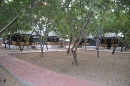 Hotel Gulmohar Sariska Resort