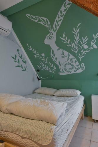 Roger�s Hostel Tel Aviv (Age 18-45)