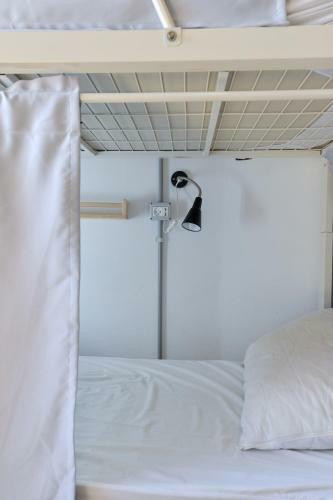 Roger�s Hostel Tel Aviv (Age 18-45)