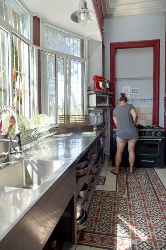Roger�s Hostel Tel Aviv (Age 18-45)