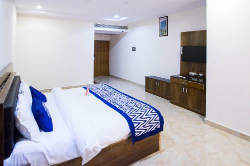 Hotel Oyo 5302 Bhadra Grand