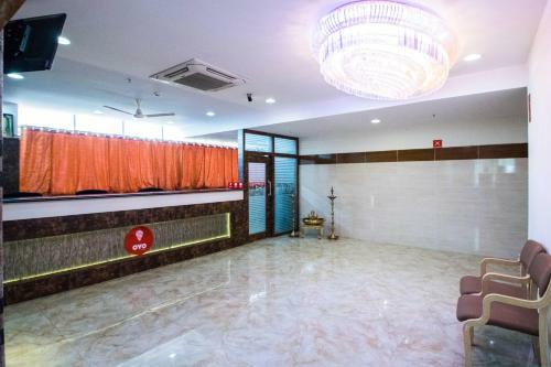 Hotel Oyo 5302 Bhadra Grand