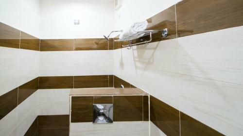Hotel Oyo 5302 Bhadra Grand
