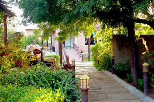 Hotel Araavali Trails - A Nature Resort