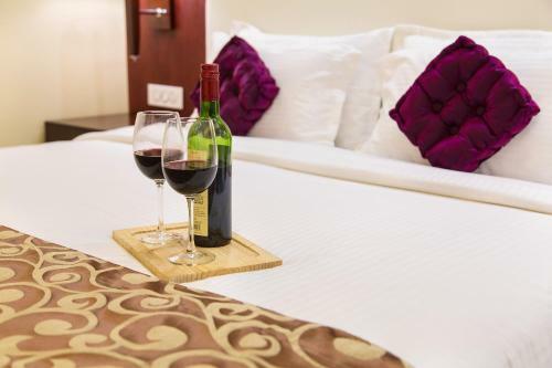 Hotel Trinity Grand