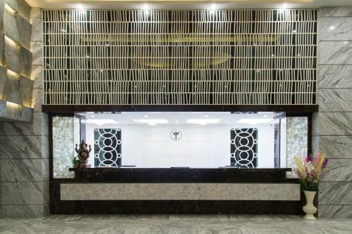 Hotel Trinity Grand