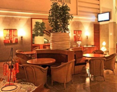 Hotel Woodland