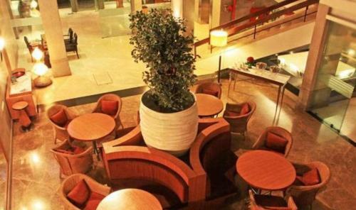 Hotel Woodland