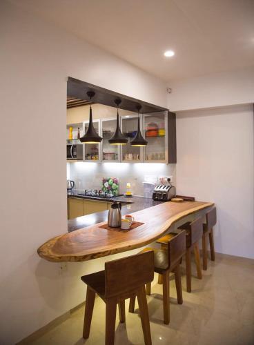 Lavasa Luxury Deck Apartment With View
