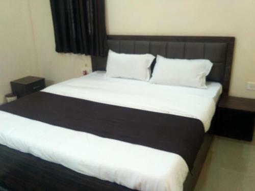 Easystayy Service Apartment