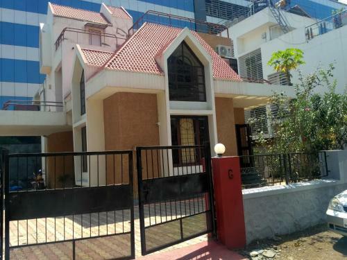 Easystayy Service Apartment
