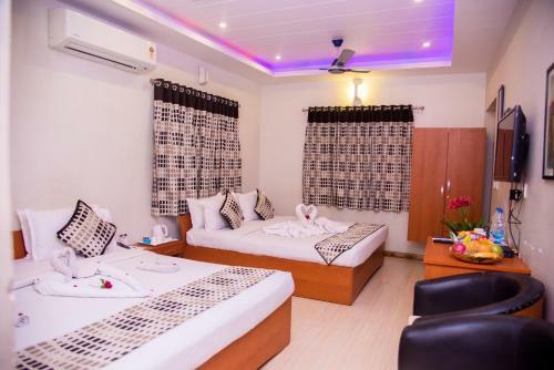 Hotel Pleasure Club