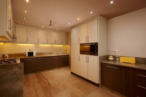 Dolphin Heights Ocean View Villa