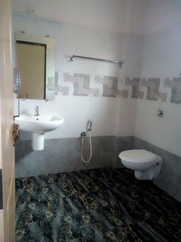 Hotel Kateel International