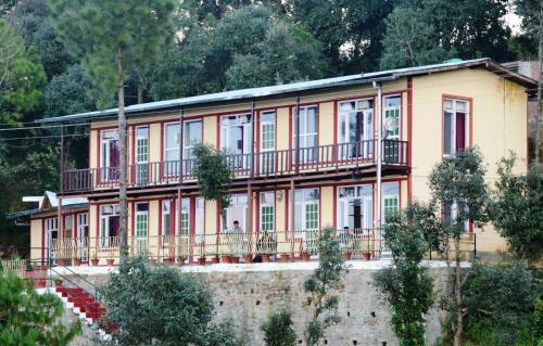 Hotel Kaafal Cottage Ranikhet