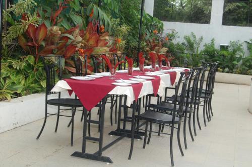 Hotel Manju Palace