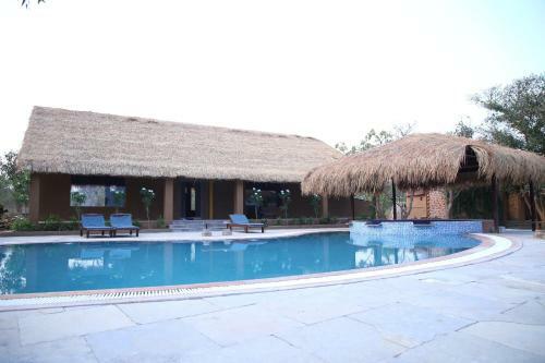 Hotel Karhandla Farm And Resort