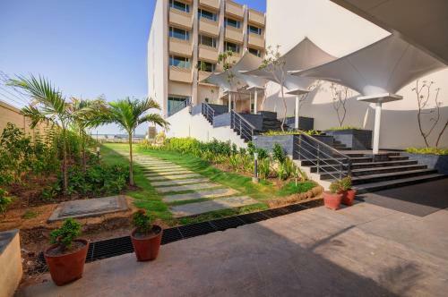 Hotel Regenta Central Hestia Dahej