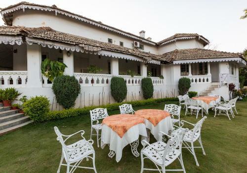 Hotel Mpt Rock End Manor, Pachmarhi