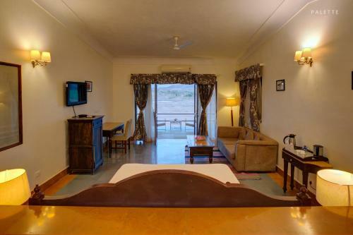 Hotel Jhadol Safari Resort