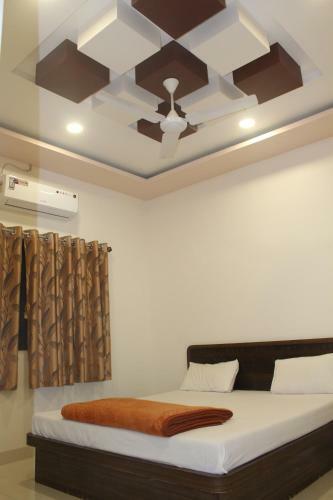 Hotel Radhika Inn