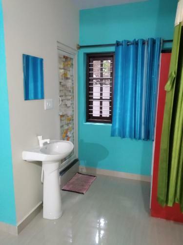 Hostal Golden Villa Inn