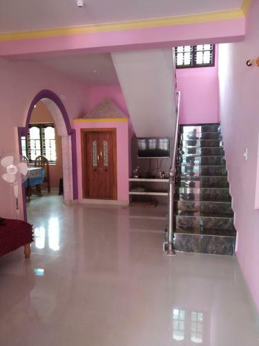 Hostal Golden Villa Inn