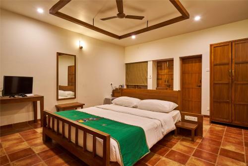 Hotel Nisarg Resort