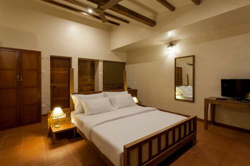 Hotel Nisarg Resort