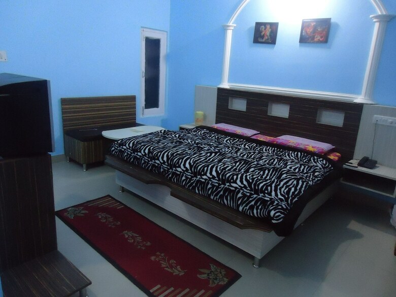 Hotel Ishan