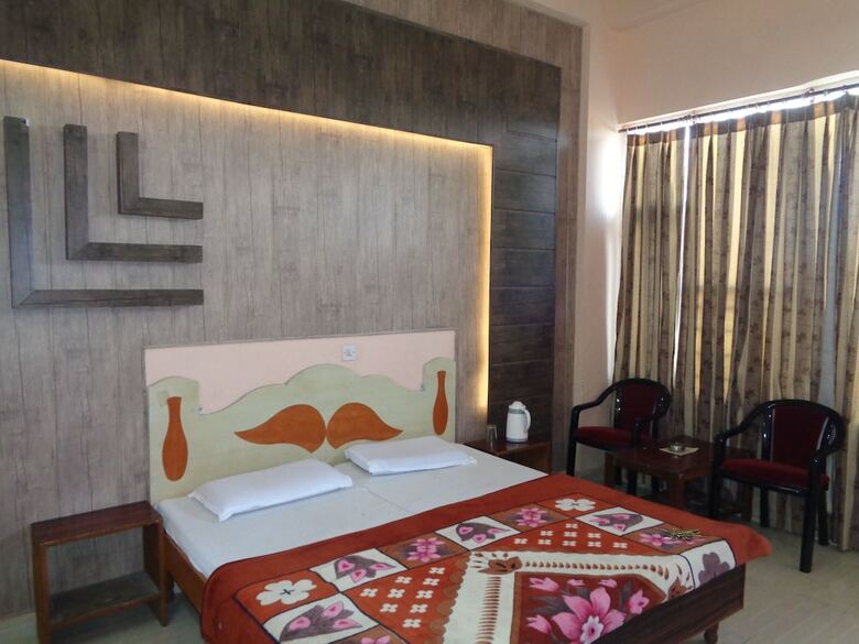 Hotel Ishan