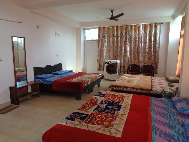 Hotel Ishan