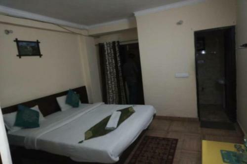 Hotel Goroomgo Lorent Mallital , Nanital
