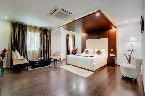 Hotel The Sai Leela
