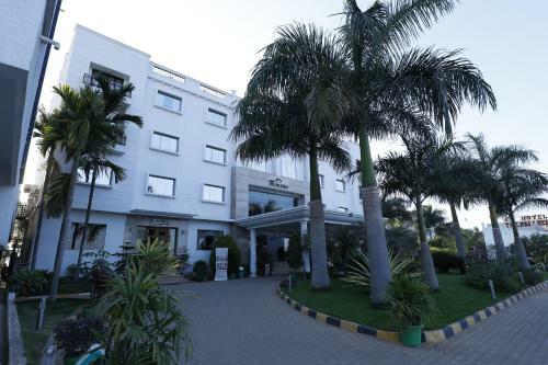 Hotel The Sai Leela