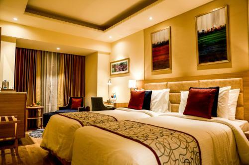 Hotel Singhania Sarovar Portico