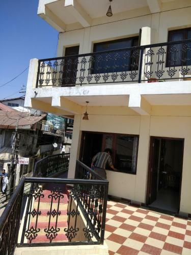 Hostal Basant Watika