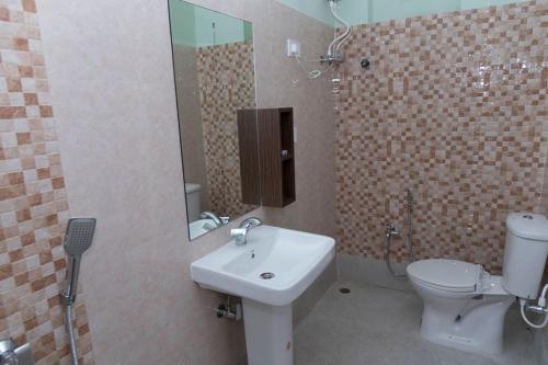 Rajhans Hotel & Resort
