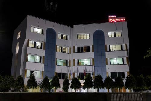 Rajhans Hotel & Resort