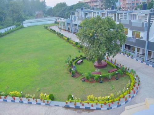 Hotel Golden Leaf Resort