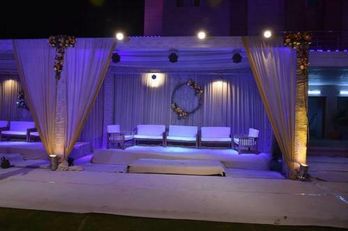 Hotel Sidhi Royal Castle