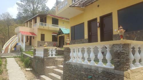 Hi Five Cottages