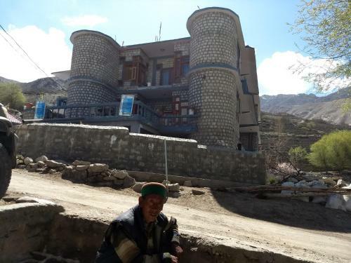 Hotel Reo Purguil